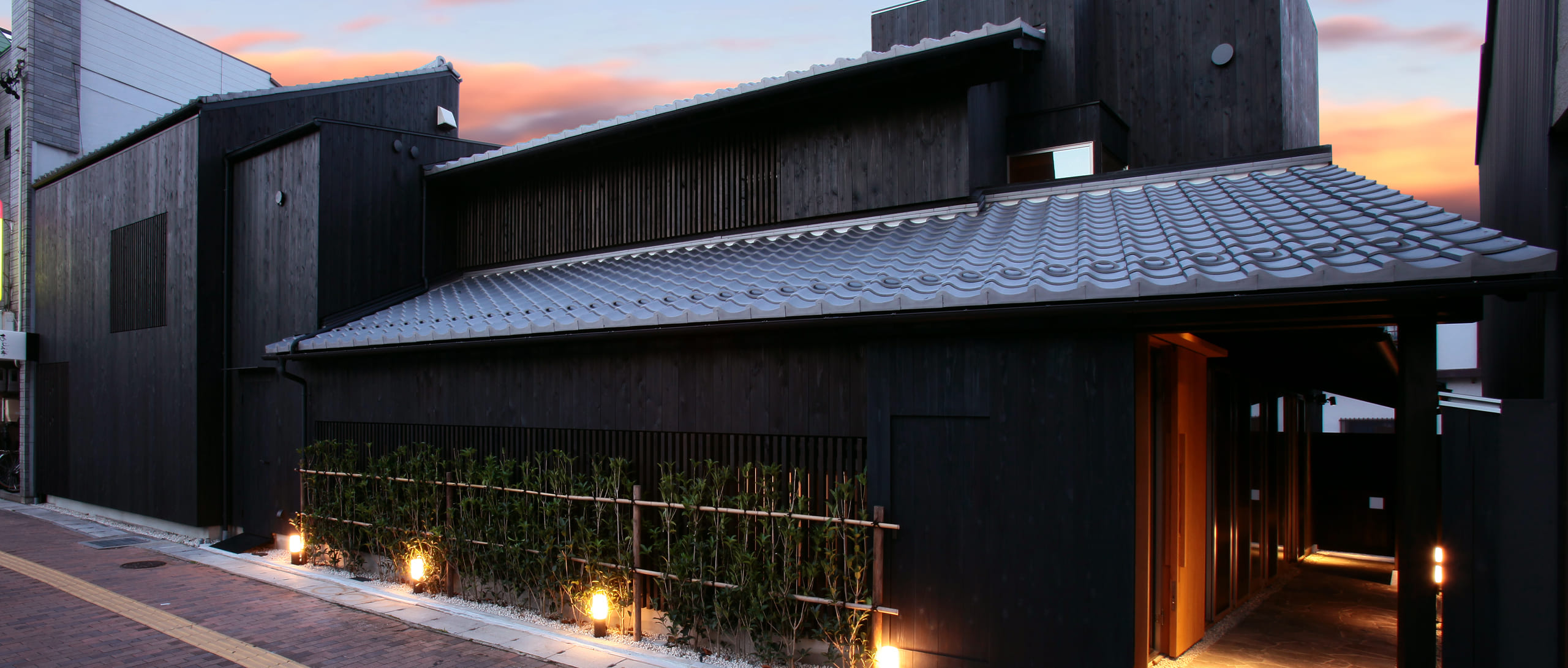 header_store-facilities_works007_001_soumiya